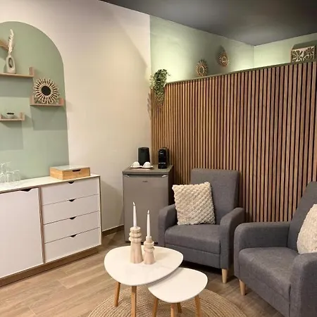 Au Bat Zen Oda ve Kahvaltı 3*