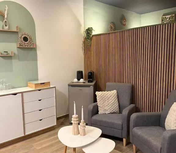 Au Bat Zen Oda ve Kahvaltı 3*